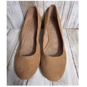 Old Navy Tan Brown Faux Suede Round Toe Block Heel Pumps Womens Shoes